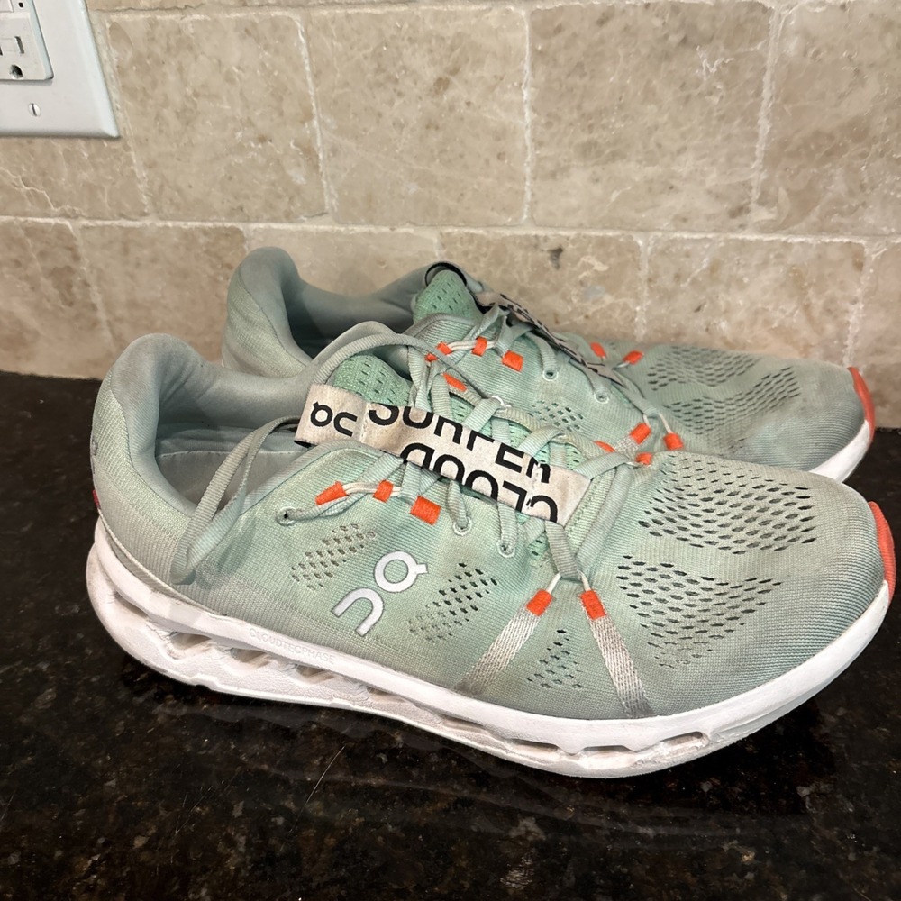 On Cloudsurfer Men's Size 10.5 Mint Green White Athletic Running Shoes Sneakers